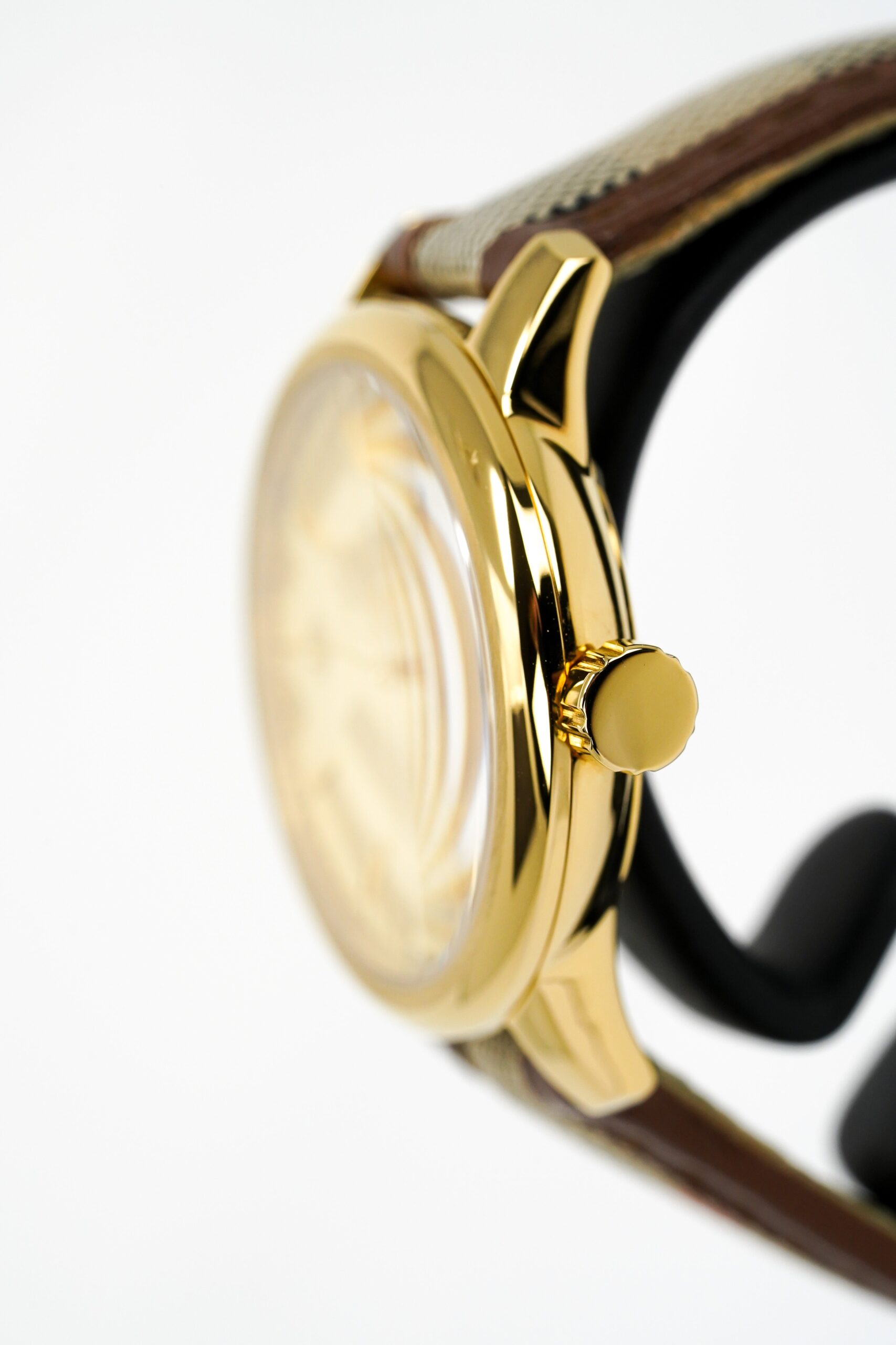Burberry Ladies Watch The Classic Yellow Gold Bu10114 - Image 3